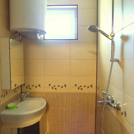 Mira Apartament *